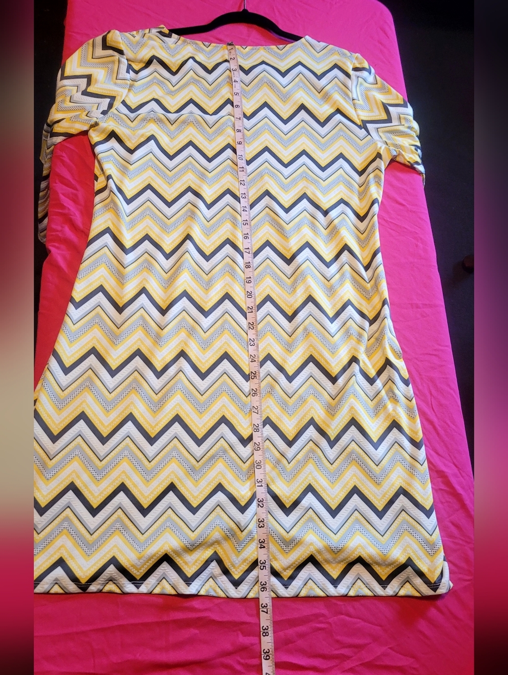 Tacera Yellow, Gray & White Chevron Shift Dress with Ring Detail, Size Large - Picture 6 of 8